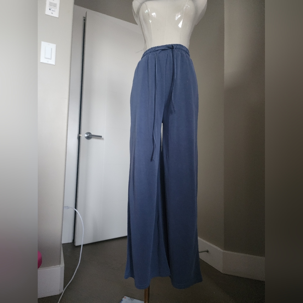 NWT loose boot cut sweatpants